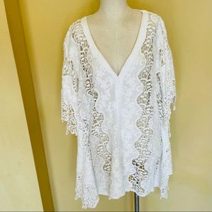 PilyQ Beautiful lace tunic coverup white M/L